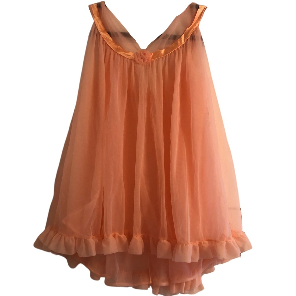 1970’s vintage peach nighty